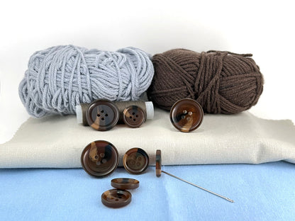Dunkel Kaffeebraune Hornimitat-Kunstharzknöpfe, 18 mm & 25 mm (28L & 40L). 4-Loch zum Annähen für Anzüge, Hosen, Kleider, Mäntel, Jacken & Pullover