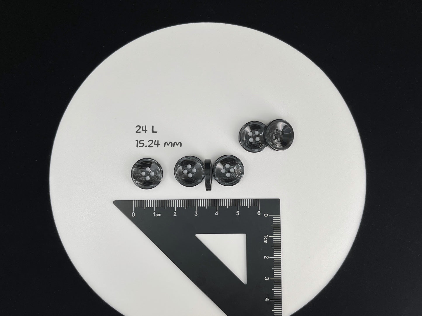 Schwarze Perlenimitat-Knöpfe, 11,5mm & 15mm (18L & 24L), neutrale & dunkle Töne 4-Loch zum Annähen für Hemden, Hosen, Blusen, Kleider & Bastelarbeiten