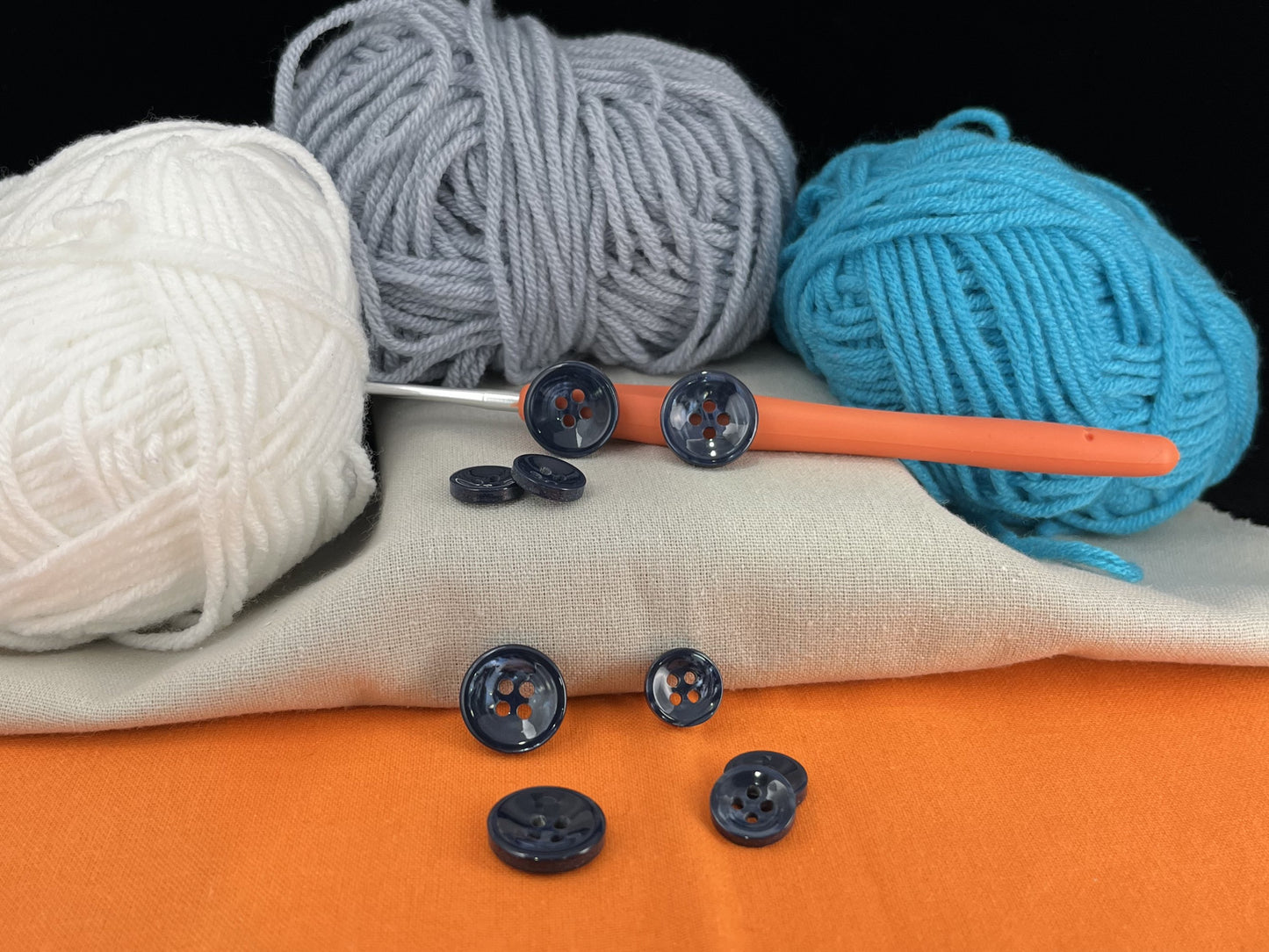 Dunkelblaue Perlenimitat-Knöpfe, 11,5 mm & 15 mm (18L & 24L), neutrale & dunkle Töne, 4-Loch zum Annähen für Hemden, Hosen, Blusen, Kleider & Bastelarbeiten