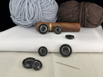 Dunkelgraue Imitationsperlenknöpfe im Vintage-Look, 15mm & 20mm (24L & 32L). 4-Loch-Annähknöpfe für Anzüge, Hosen, Kleider, Mäntel, Jacken & Pullover