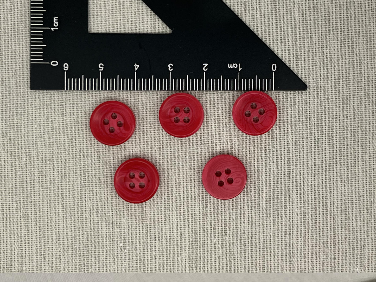 Kirschrote Corozo-Imitat Knöpfe, 12,7mm (20L). 4-Loch zum Annähen für Hemden, Blusen, Kinderkleidung, Bekleidung, Nähen