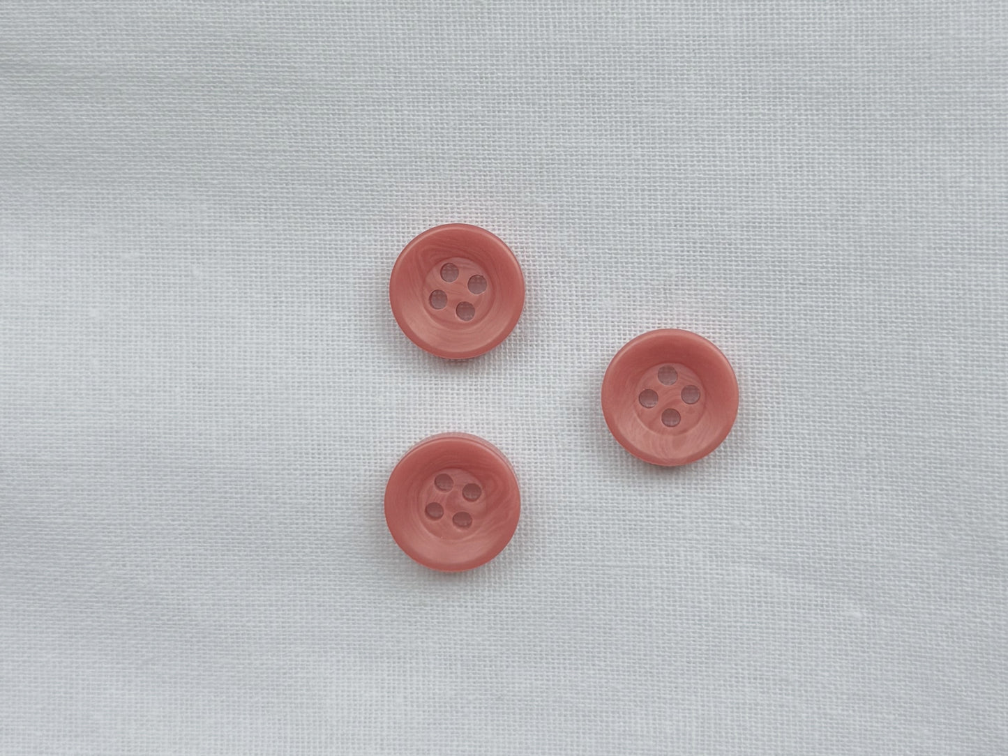Rostrosa Corozo-Imitat-Knöpfe, recycelter Kunststoff, 12,7mm (20L). Annähknöpfe mit 4 Löchern für Hemden, Blusen, Kinderkleidung, Bekleidung, Nähen, Basteln