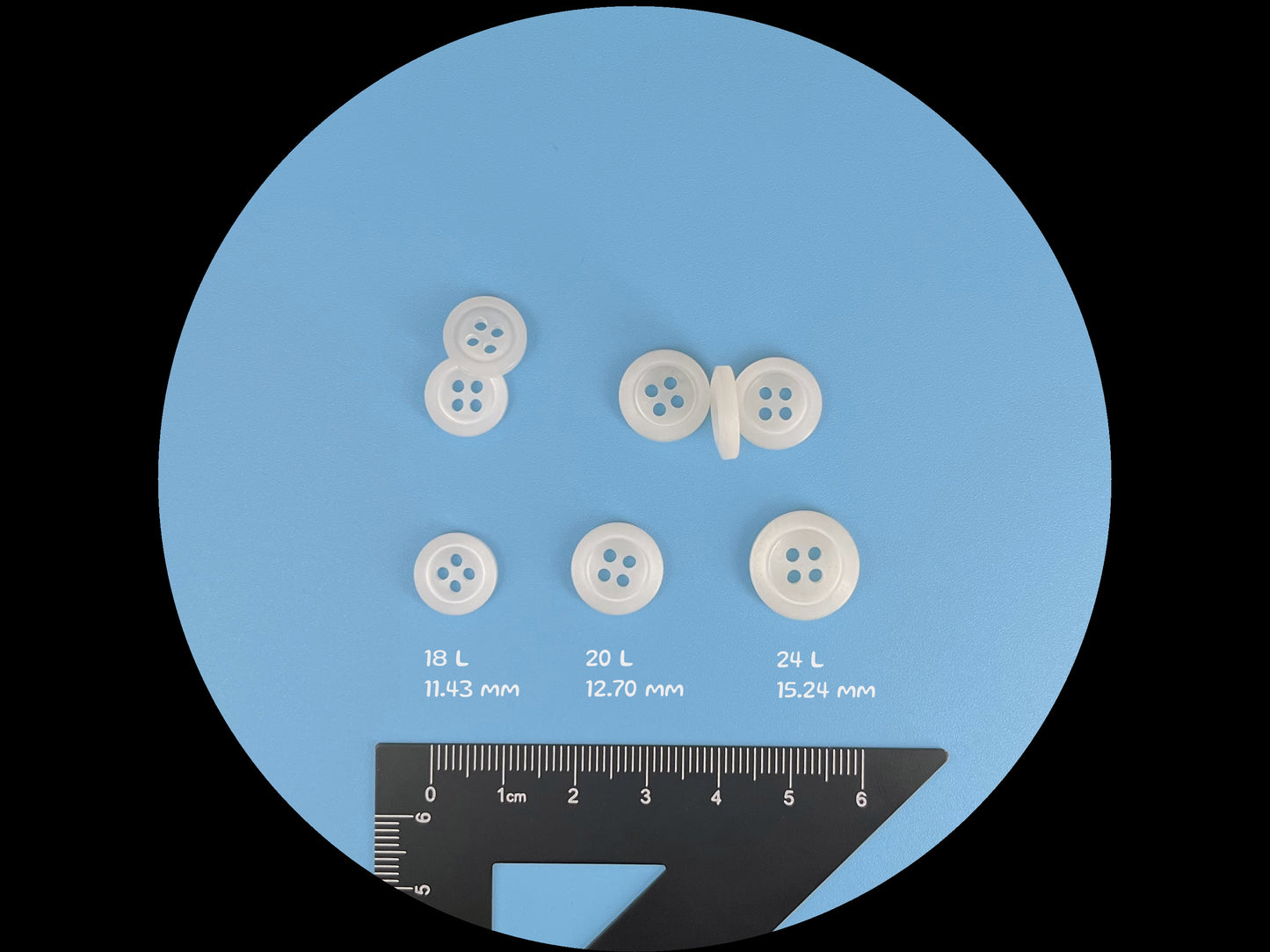 Knöpfe aus Perlmuttimitat, recycelter Kunststoff, 11,5 mm-15 mm (18L-24L), 4-Loch zum Annähen für Hemden, Hosen, Blusen, Kleider & Bastelprojekte