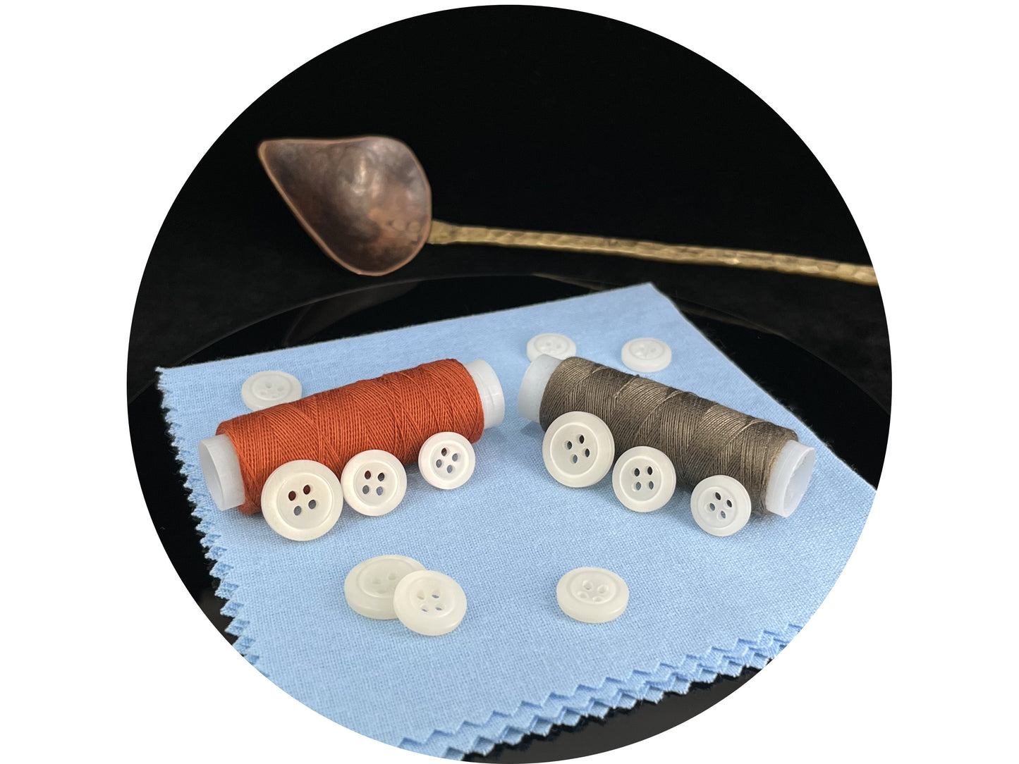 Knöpfe aus Perlmuttimitat, recycelter Kunststoff, 11,5 mm-15 mm (18L-24L), 4-Loch zum Annähen für Hemden, Hosen, Blusen, Kleider & Bastelprojekte