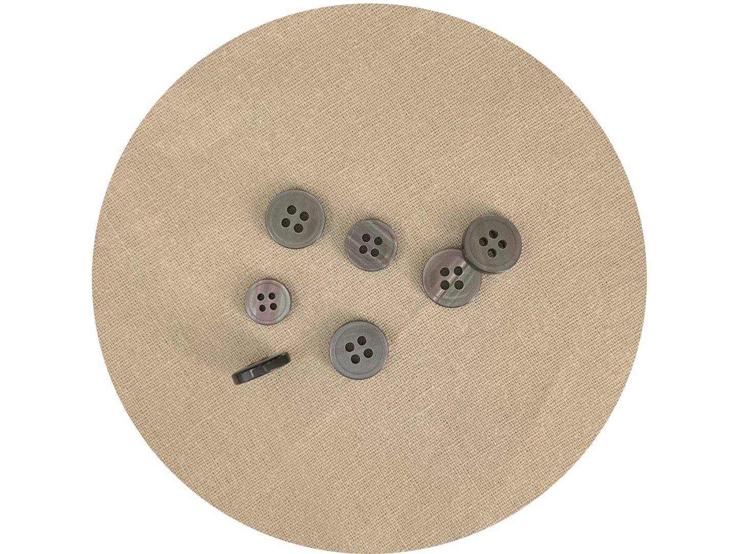 Leichte, neutrale, gerandete Perlimitat-Knöpfe mit schönem Effekt, 9mm-11.5mm (14L-18L). 4-Loch zum Annähen für Hemden, Blusen & Bekleidung